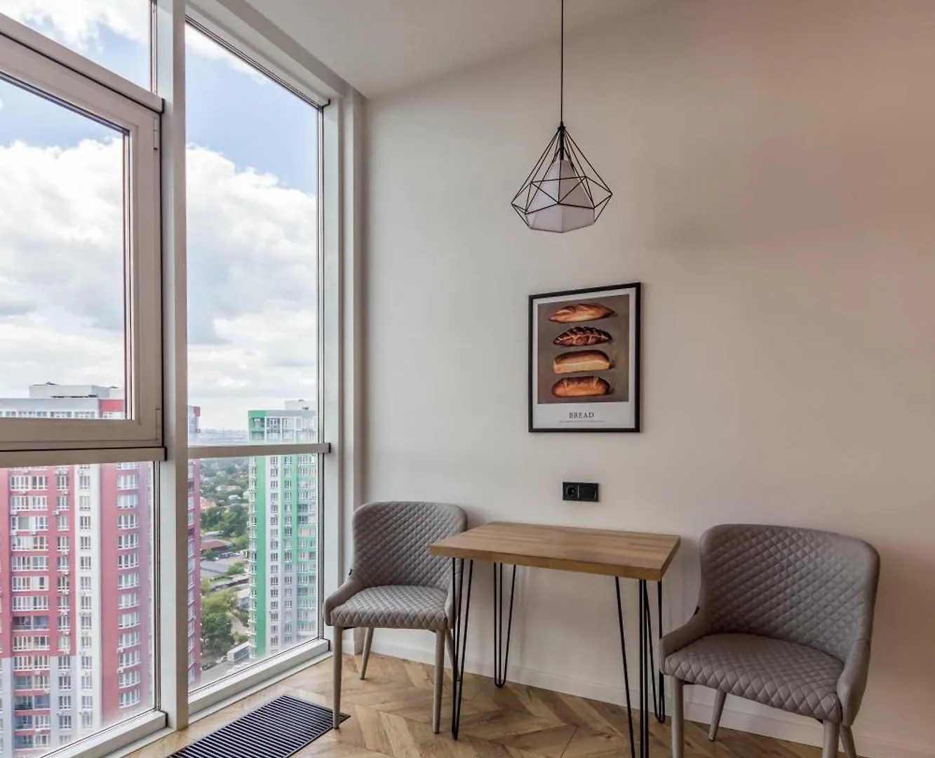 Design Apartments With Panoramic View Kijev Ukrajna
