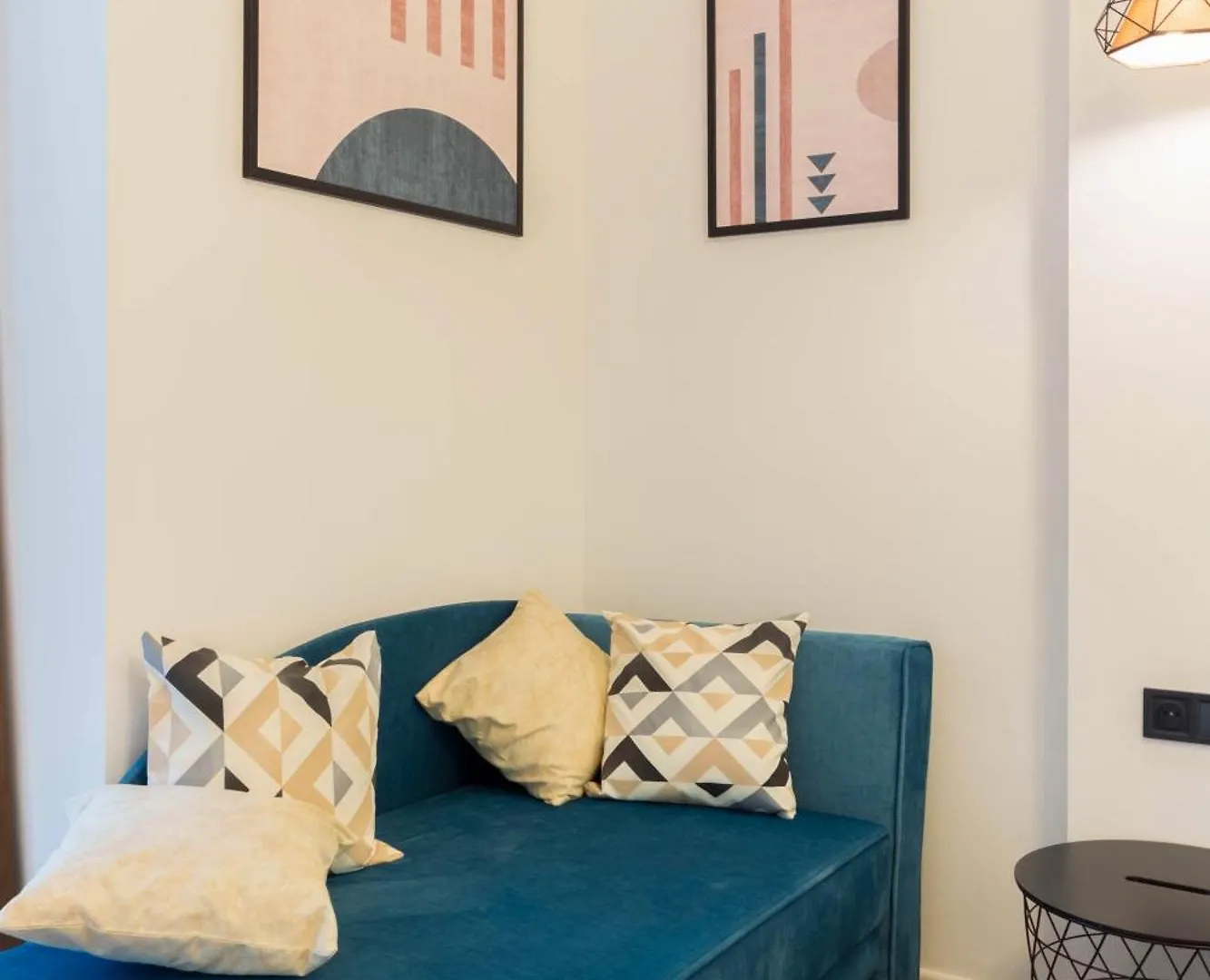 Design Apartments With Panoramic View Kijev